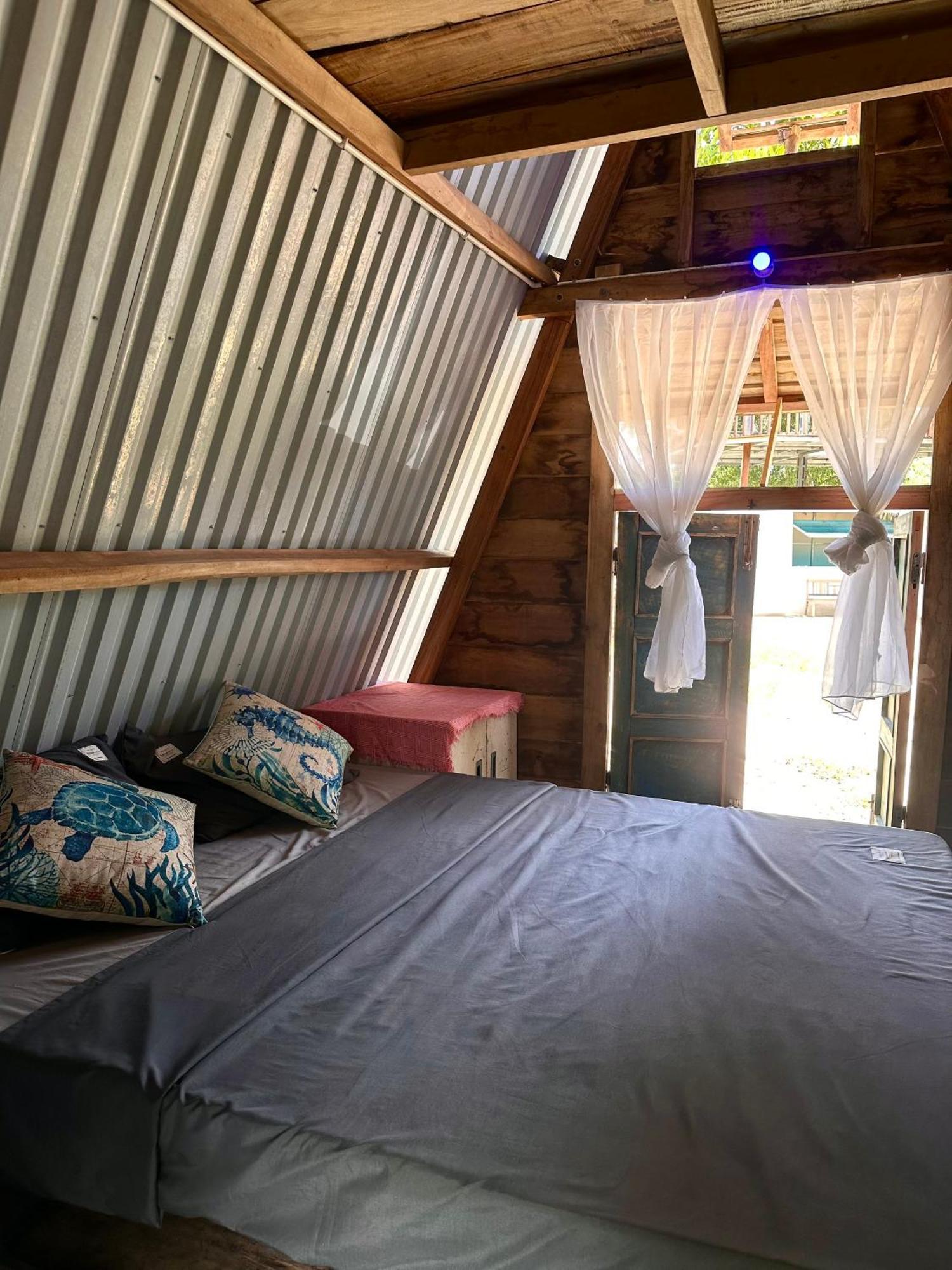 Homie Hava Homestay Lang Co Exterior photo
